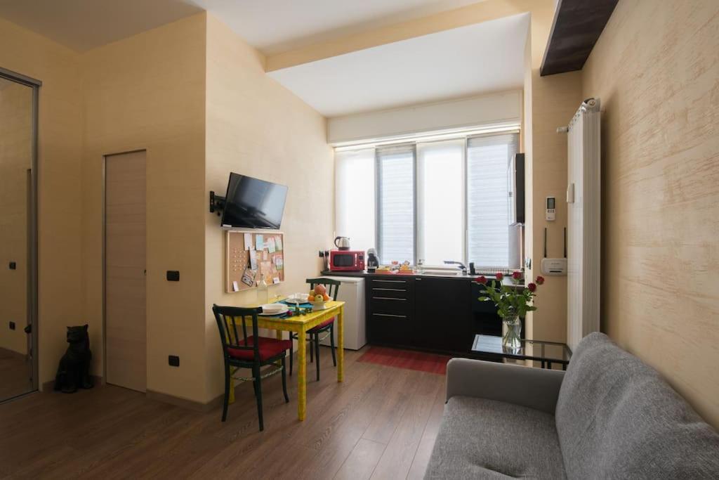 Appartamento Milano Zona Centrale ภายนอก รูปภาพ